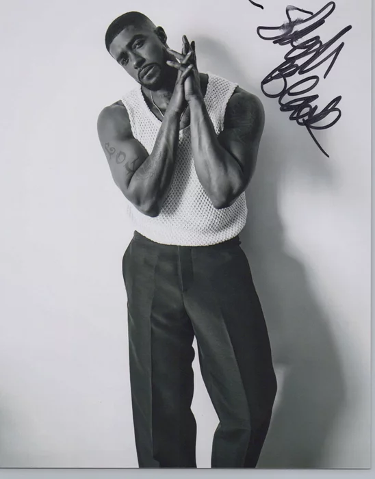 Skyh Black autograph