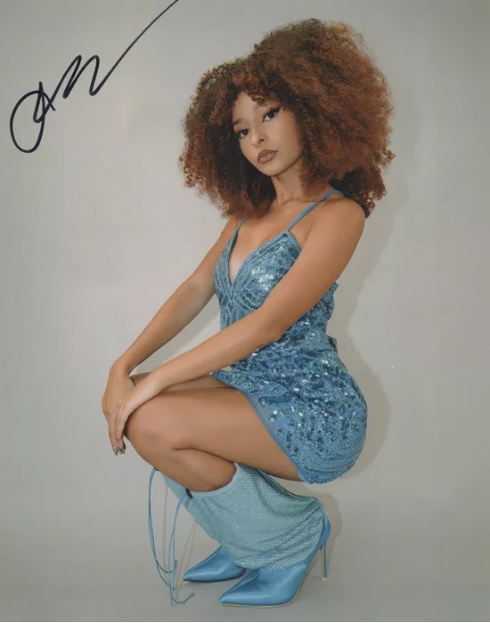 Cheyenne Hinojosa autograph