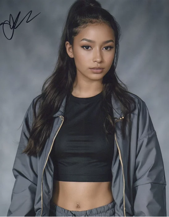 Cheyenne Hinojosa autograph