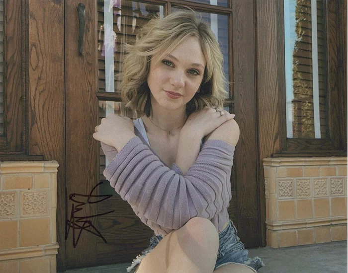 Lily Brooks O'Briant autograph