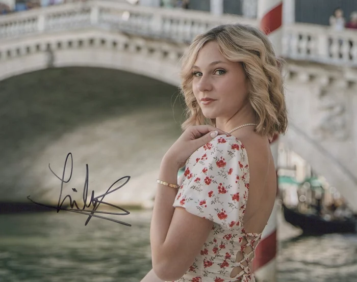 Lily Brooks O'Briant autograph