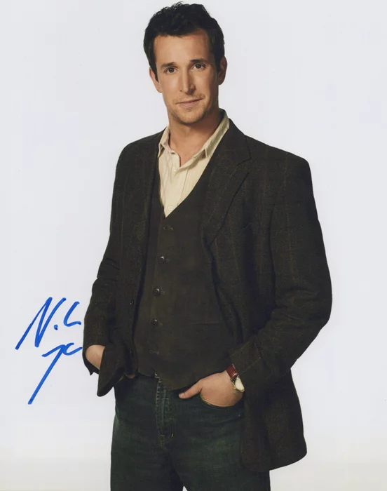Noah Wyle autograph