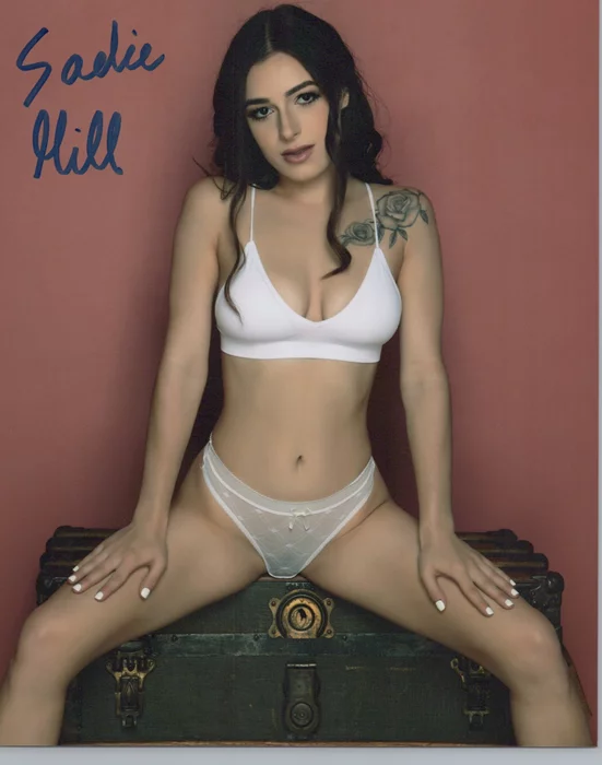 Sadie Hill autograph