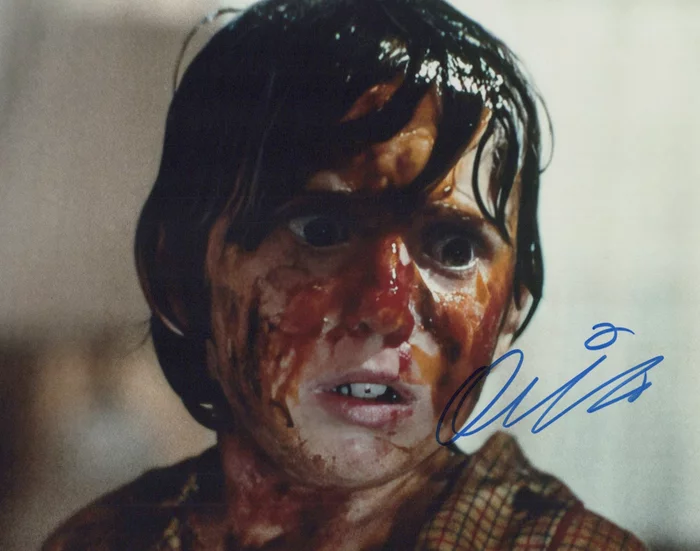 Oliver Robins autograph