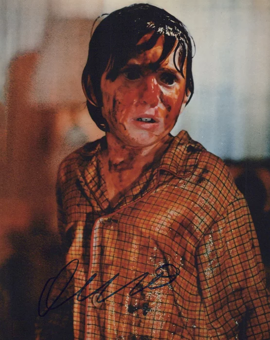 Oliver Robins autograph