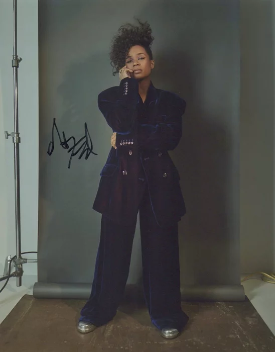 Alexis Floyd autograph