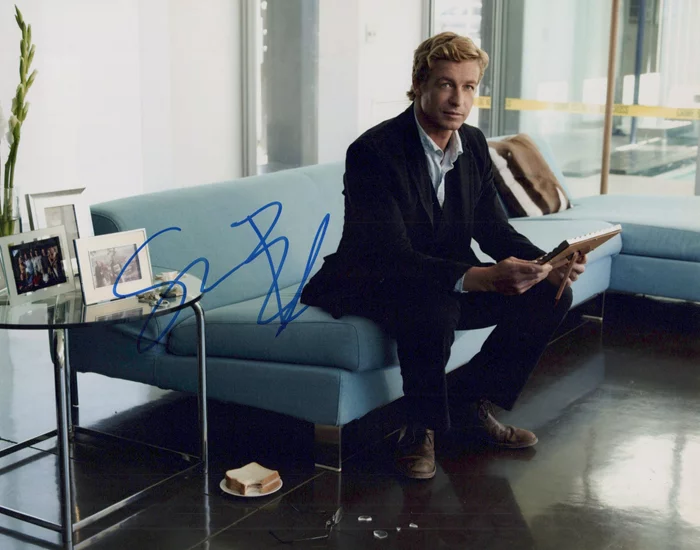Simon Baker autograph