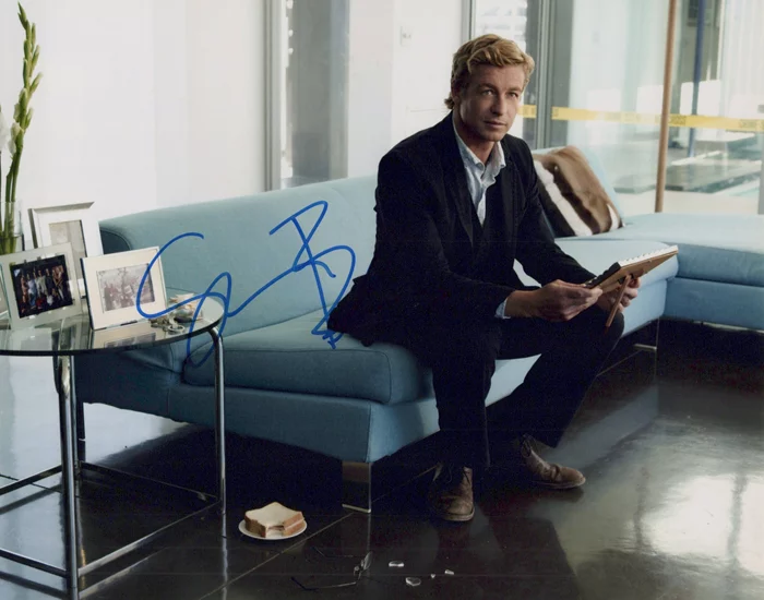 Simon Baker autograph