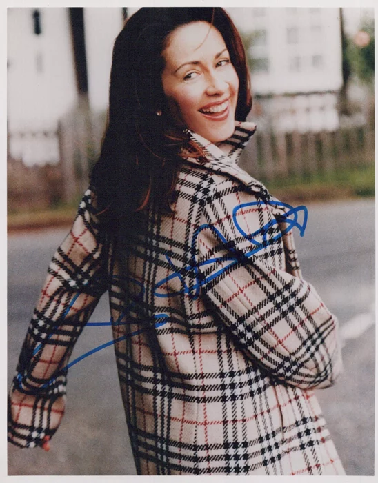 Patricia Heaton autograph