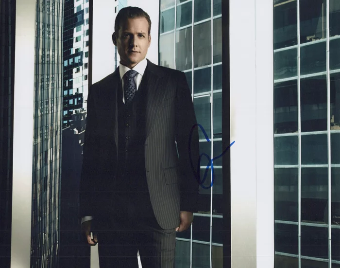 Gabriel Macht autograph