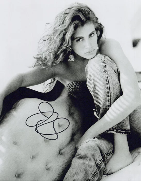 Julia Roberts autograph