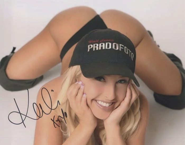 Kali James autograph