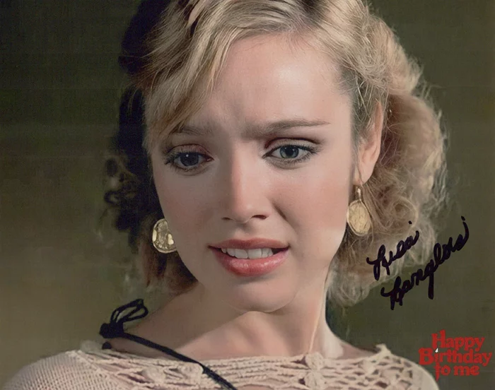 Lisa Langlois autograph