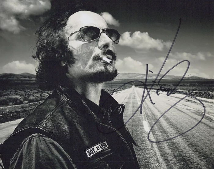 Kim Coates autograph