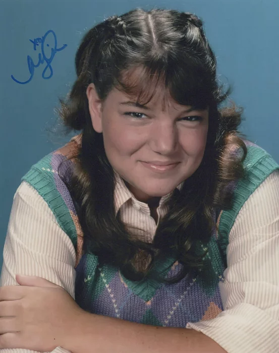 Mindy Cohn autograph