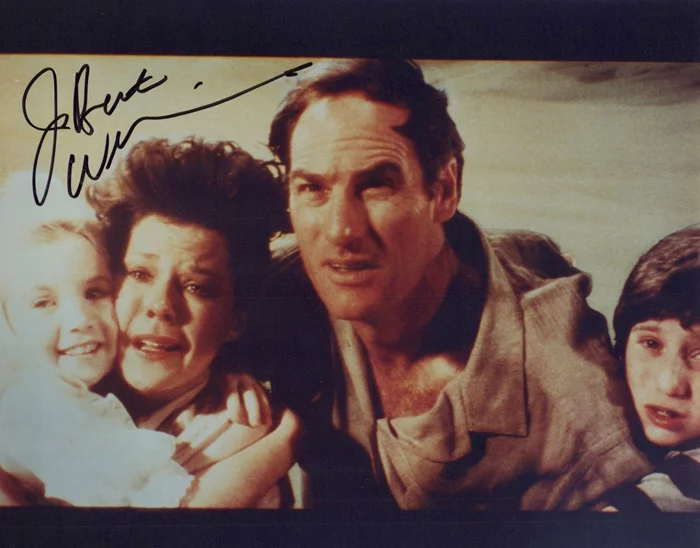 JoBeth Williams autograph