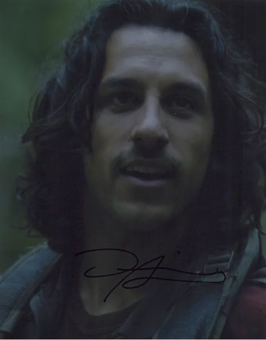 Deniz Akdeniz autograph