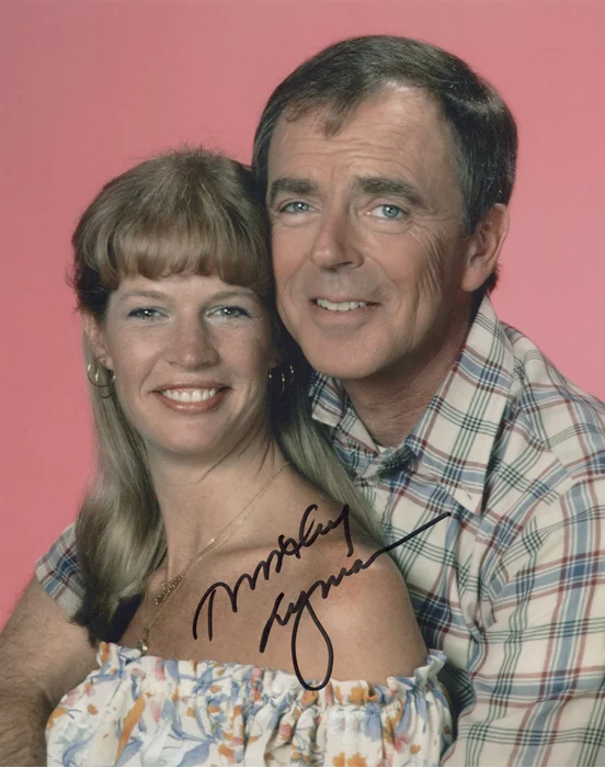 Dorothy Lyman autograph