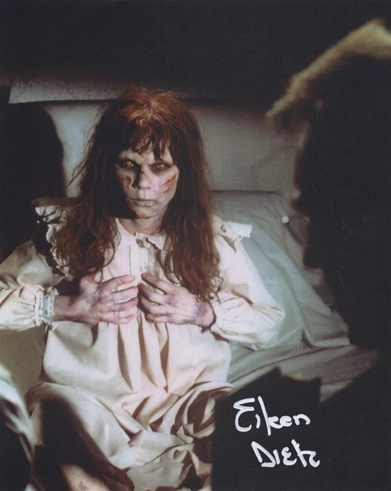 Eileen Dietz autograph