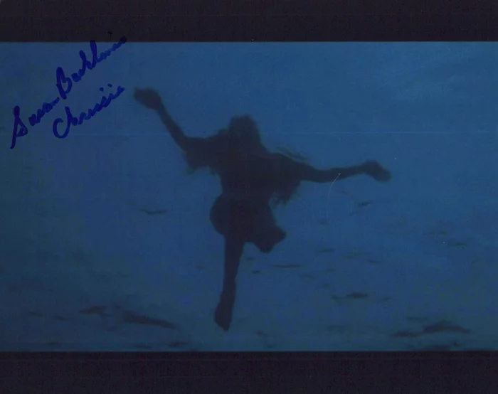 Susan Backlinie autograph