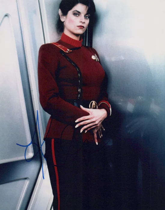 Kirstie Alley autograph