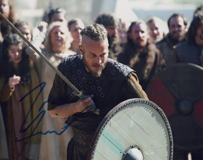 Travis Fimmel autograph