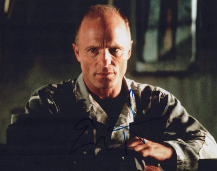 Ed Harris autograph