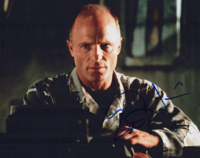 Ed Harris autograph