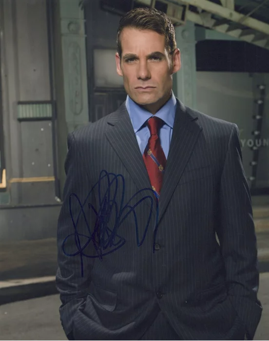 Adrian Pasdar autograph