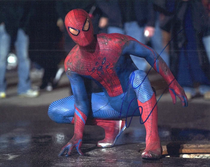 Andrew Garfield autograph
