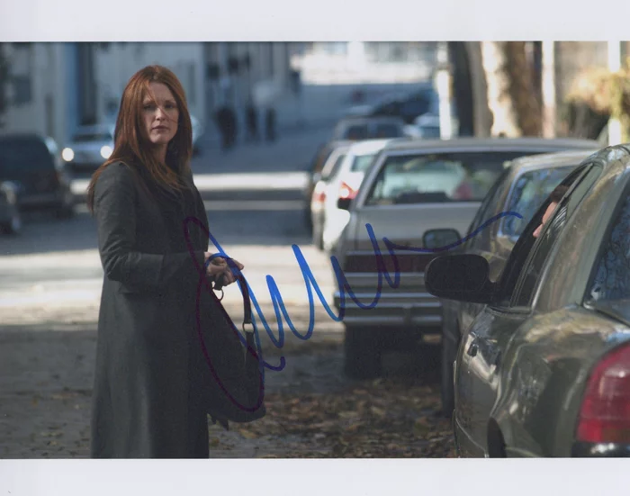 Julianne Moore autograph