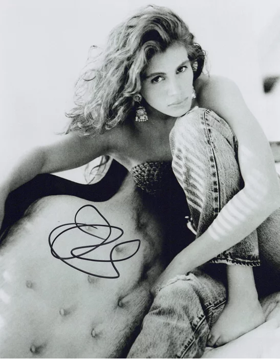 Julia Roberts autograph