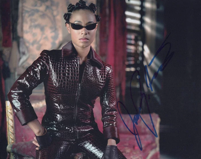 Jada Pinkett Smith autograph
