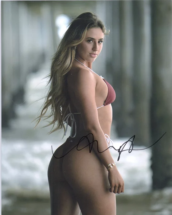 Angela Astakhova autograph