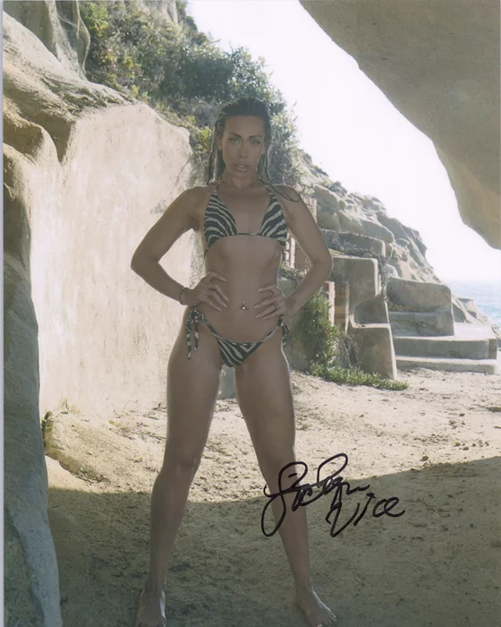 Jocelyn Vice autograph