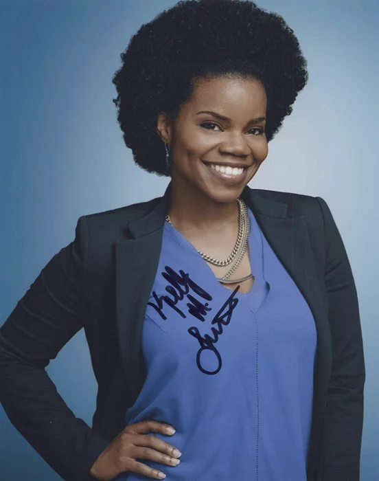 Kelly Jenrette autograph