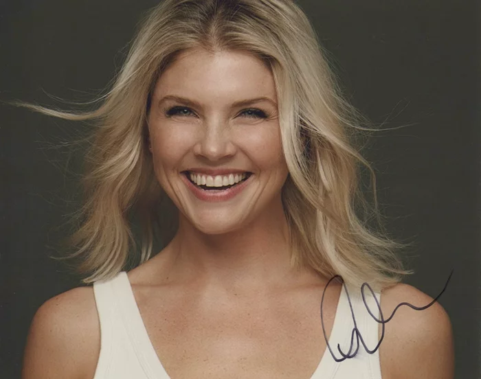 Amanda Kloots autograph