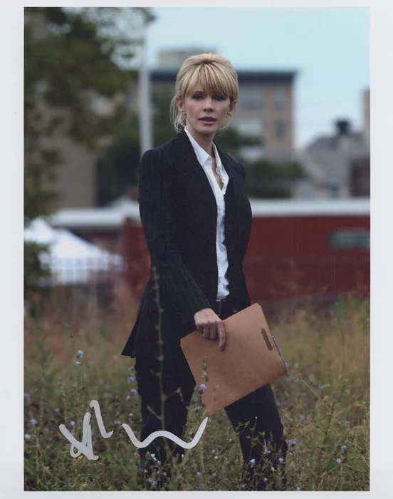 Kathryn Morris autograph