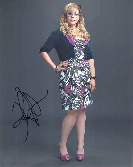 Kirsten Vangsness autograph