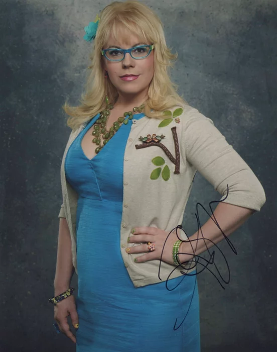 Kirsten Vangsness autograph