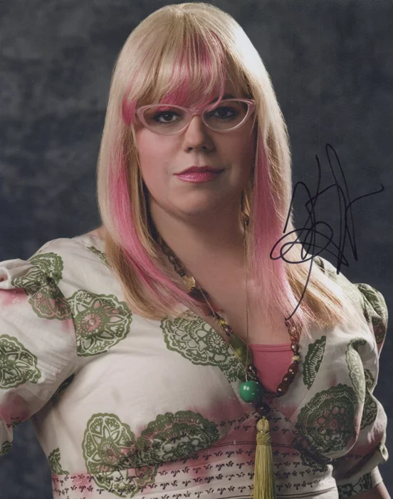 Kirsten Vangsness autograph
