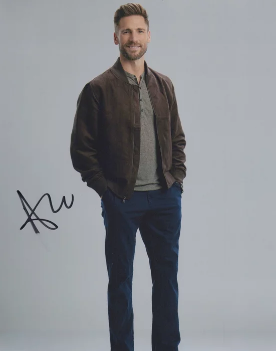 Andrew Walker autograph