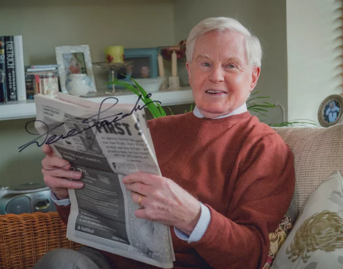 Derek Jacobi autograph