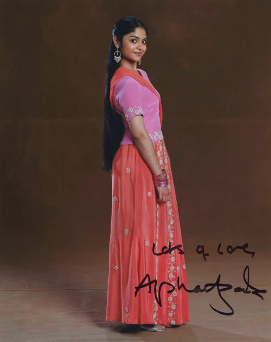 Afshan Azad autograph
