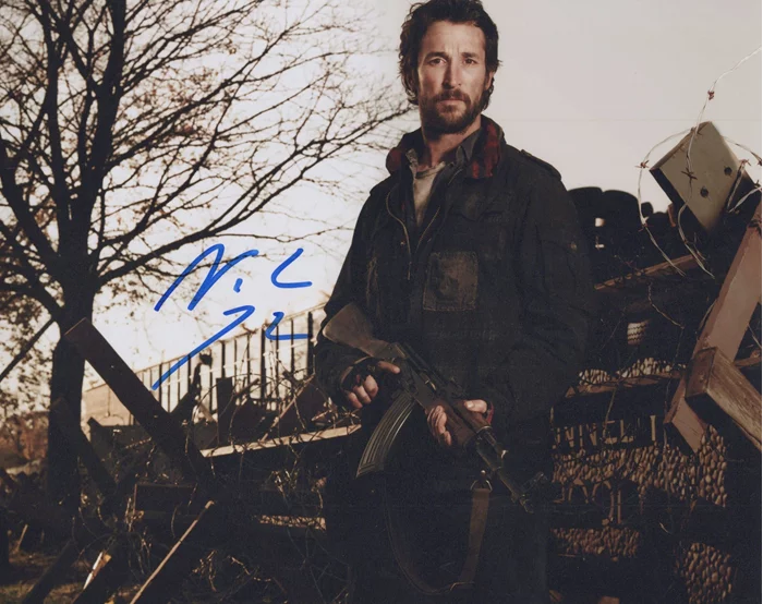 Noah Wyle autograph