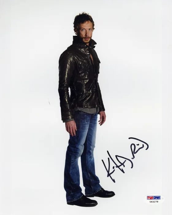 Kris Holden-Ried autograph