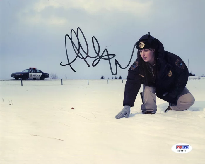 Allison Tolman autograph