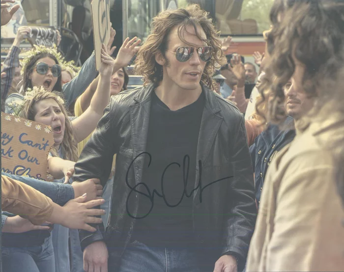 Sam Claflin autograph