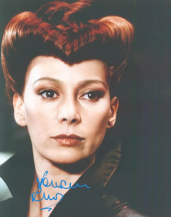 Francesca Annis autograph