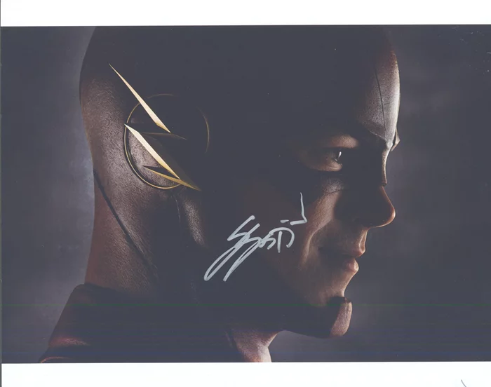 Grant Gustin autograph